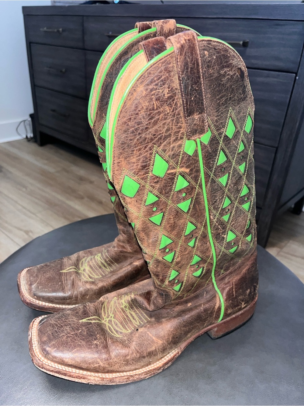 Men's Horsepower by AB Boots 11 D Toast Bison w/Neon Green Tops HP1783 Great